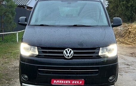 Volkswagen Multivan T5, 2012 год, 2 291 000 рублей, 1 фотография