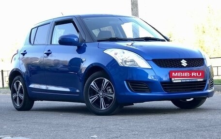 Suzuki Swift IV, 2013 год, 800 000 рублей, 2 фотография