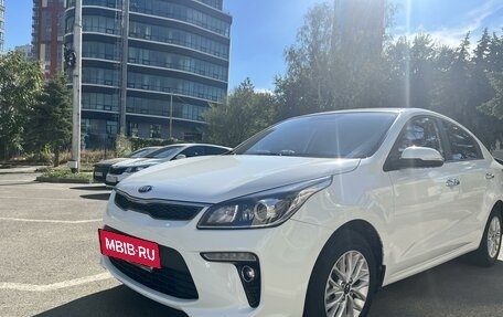 KIA Rio IV, 2019 год, 1 930 000 рублей, 2 фотография