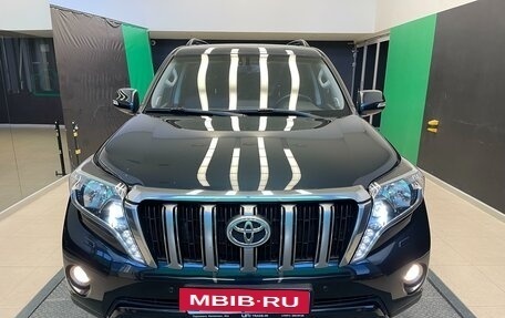 Toyota Land Cruiser Prado 150 рестайлинг 2, 2016 год, 3 800 000 рублей, 2 фотография