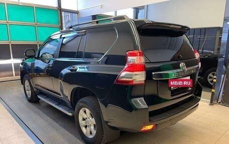 Toyota Land Cruiser Prado 150 рестайлинг 2, 2016 год, 3 800 000 рублей, 4 фотография