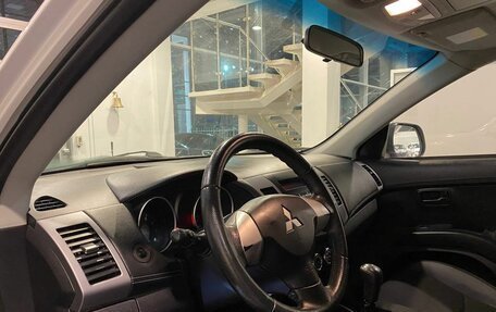 Mitsubishi Outlander III рестайлинг 3, 2011 год, 1 213 000 рублей, 22 фотография