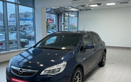 Opel Astra J, 2010 год, 766 000 рублей, 1 фотография