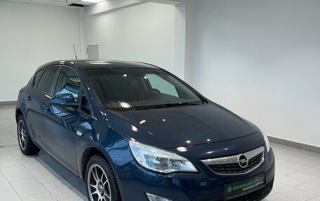 Opel Astra J, 2010 год, 766 000 рублей, 3 фотография