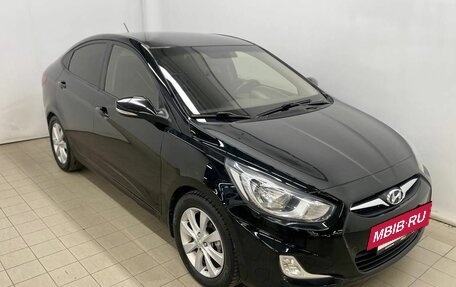 Hyundai Solaris II рестайлинг, 2011 год, 920 000 рублей, 3 фотография