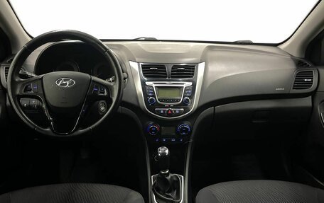 Hyundai Solaris II рестайлинг, 2011 год, 920 000 рублей, 14 фотография