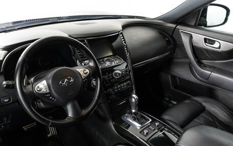 Infiniti QX70, 2016 год, 2 549 000 рублей, 11 фотография