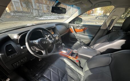 Infiniti QX70, 2014 год, 2 750 000 рублей, 7 фотография