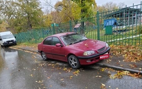 Toyota Avensis III рестайлинг, 1998 год, 350 000 рублей, 1 фотография