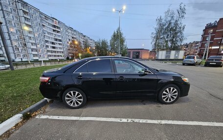 Toyota Camry, 2010 год, 1 фотография