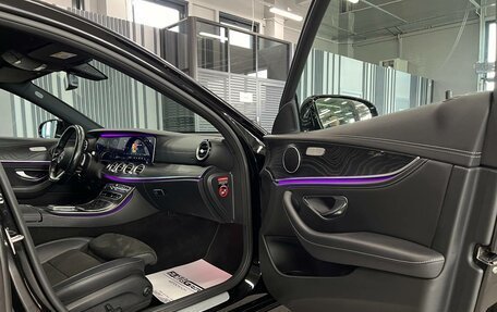 Mercedes-Benz E-Класс, 2020 год, 4 500 000 рублей, 27 фотография