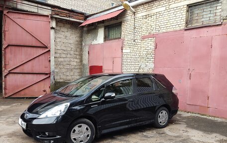 Honda Fit Shuttle I рестайлинг, 2013 год, 1 150 000 рублей, 4 фотография