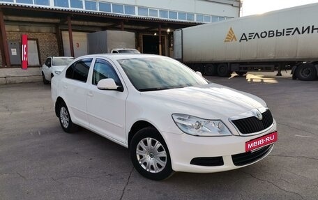 Skoda Octavia, 2011 год, 820 000 рублей, 2 фотография