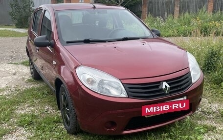 Renault Sandero I, 2010 год, 510 000 рублей, 2 фотография