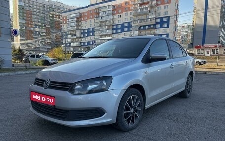 Volkswagen Polo VI (EU Market), 2013 год, 900 000 рублей, 1 фотография