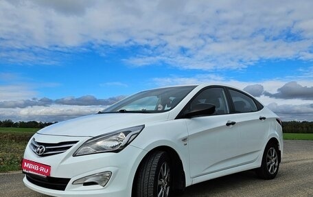 Hyundai Solaris II рестайлинг, 2014 год, 980 000 рублей, 2 фотография