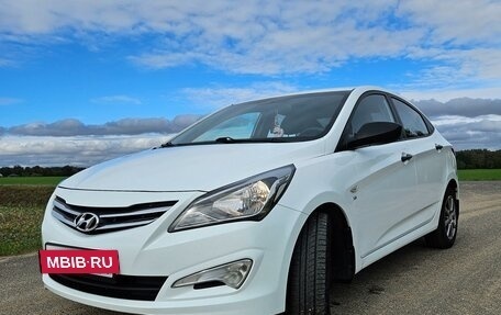 Hyundai Solaris II рестайлинг, 2014 год, 980 000 рублей, 19 фотография