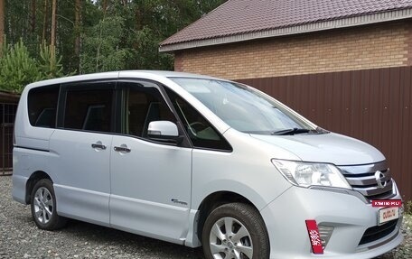 Nissan Serena IV, 2013 год, 1 690 000 рублей, 2 фотография