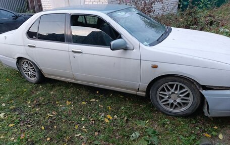 Nissan Bluebird XI, 2000 год, 140 000 рублей, 3 фотография