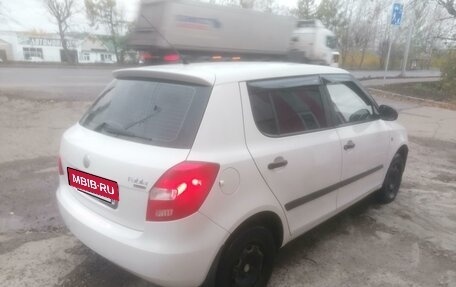 Skoda Fabia II, 2009 год, 385 000 рублей, 2 фотография