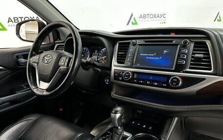 Toyota Highlander III, 2014 год, 2 880 000 рублей, 9 фотография