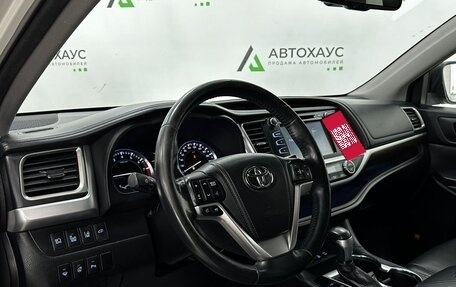 Toyota Highlander III, 2014 год, 2 880 000 рублей, 11 фотография