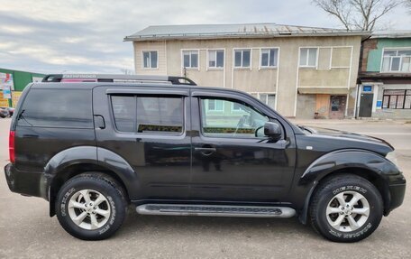 Nissan Pathfinder, 2005 год, 1 075 000 рублей, 2 фотография