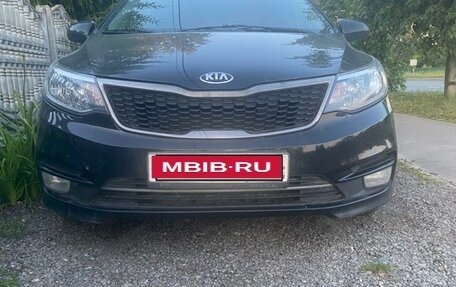 KIA Rio III рестайлинг, 2015 год, 990 000 рублей, 1 фотография