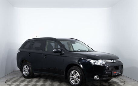 Mitsubishi Outlander III рестайлинг 3, 2012 год, 1 420 000 рублей, 3 фотография