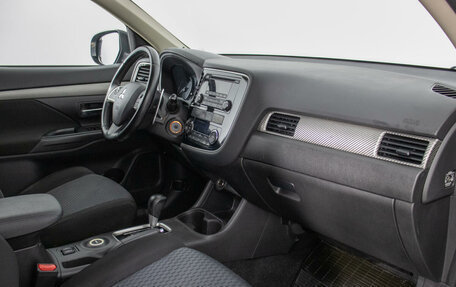 Mitsubishi Outlander III рестайлинг 3, 2012 год, 1 420 000 рублей, 9 фотография