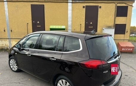 Opel Zafira C рестайлинг, 2013 год, 1 120 000 рублей, 3 фотография