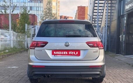 Volkswagen Tiguan II, 2017 год, 2 349 000 рублей, 5 фотография