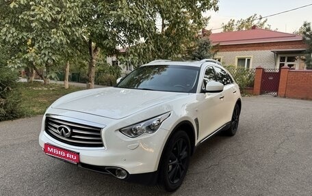 Infiniti FX II, 2012 год, 2 400 000 рублей, 1 фотография