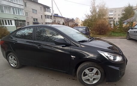 Hyundai Solaris II рестайлинг, 2013 год, 1 050 000 рублей, 3 фотография