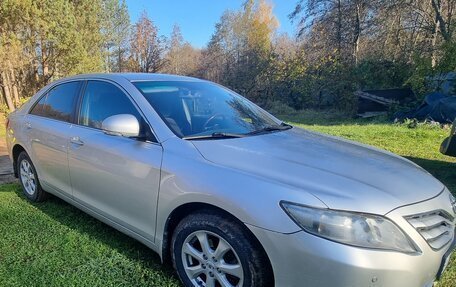 Toyota Camry, 2010 год, 1 400 000 рублей, 10 фотография