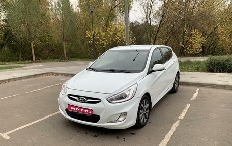 Hyundai Solaris II рестайлинг, 2013 год, 995 000 рублей, 1 фотография