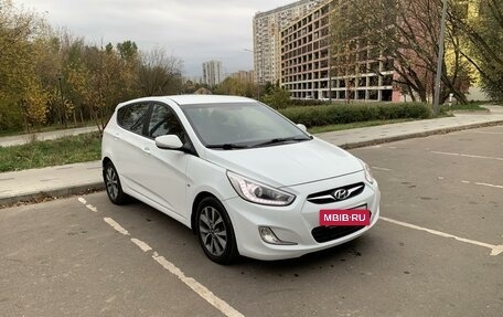 Hyundai Solaris II рестайлинг, 2013 год, 995 000 рублей, 3 фотография