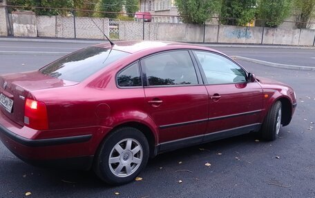 Volkswagen Passat B5+ рестайлинг, 1997 год, 380 000 рублей, 3 фотография