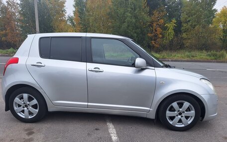 Suzuki Swift III, 2010 год, 659 000 рублей, 3 фотография