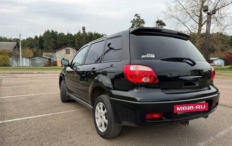 Mitsubishi Outlander III рестайлинг 3, 2005 год, 650 000 рублей, 7 фотография