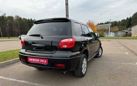 Mitsubishi Outlander III рестайлинг 3, 2005 год, 650 000 рублей, 6 фотография