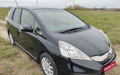 Honda Fit Shuttle I рестайлинг, 2014 год, 1 699 999 рублей, 11 фотография