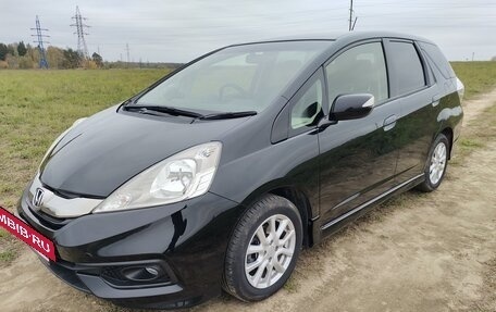 Honda Fit Shuttle I рестайлинг, 2014 год, 1 699 999 рублей, 15 фотография