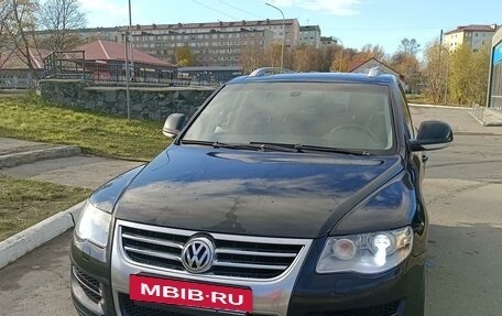 Volkswagen Touareg III, 2010 год, 1 800 000 рублей, 3 фотография