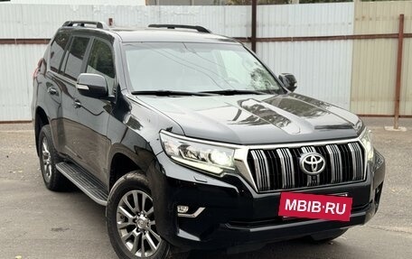 Toyota Land Cruiser Prado 150 рестайлинг 2, 2017 год, 5 500 000 рублей, 2 фотография