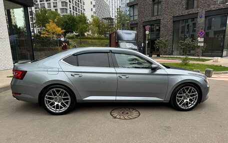 Skoda Superb III рестайлинг, 2016 год, 3 200 000 рублей, 2 фотография