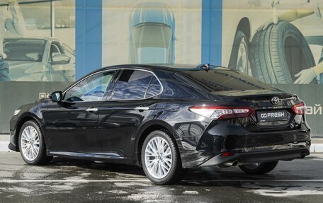 Toyota Camry, 2019 год, 3 499 000 рублей, 2 фотография