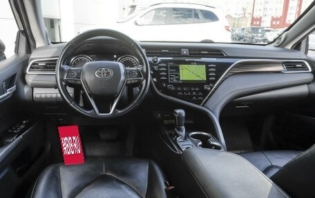 Toyota Camry, 2019 год, 3 499 000 рублей, 6 фотография