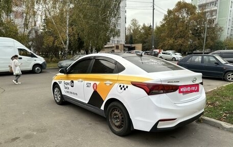 Hyundai Solaris II рестайлинг, 2018 год, 950 000 рублей, 4 фотография