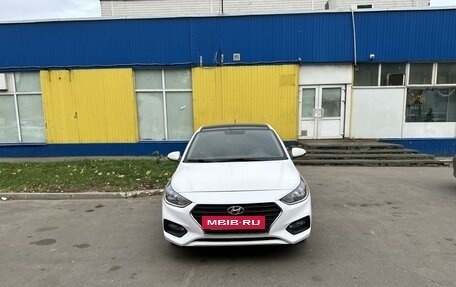 Hyundai Solaris II рестайлинг, 2018 год, 950 000 рублей, 2 фотография